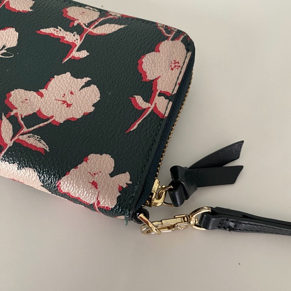 Tory Burch bag and matching wallet - Picture 13 of 15